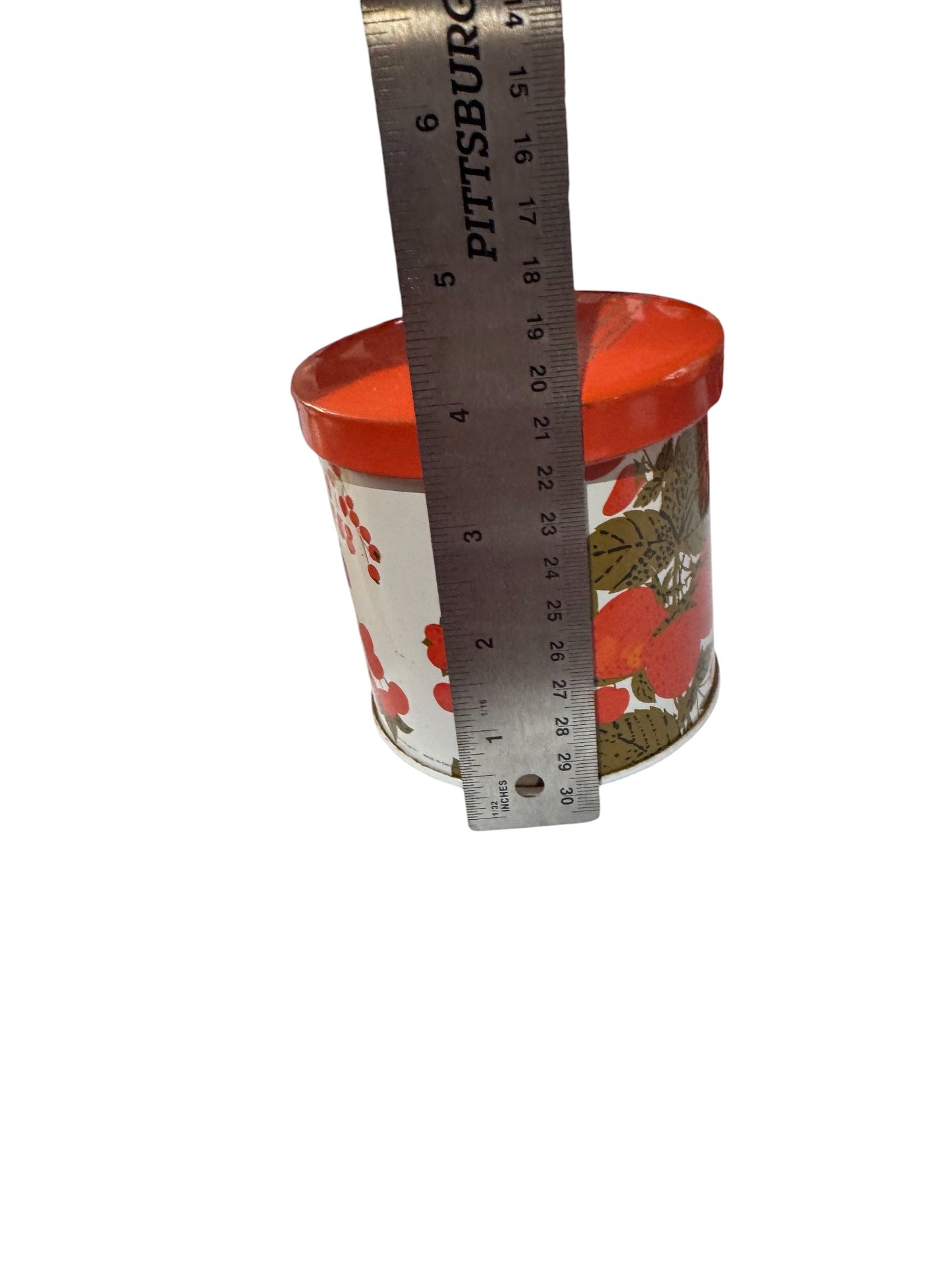 Bloomer Scents Handmade Leather Candle, Repurposed Vintage Red Berry 50's Tin, Huntley Boorne, 16 fl oz