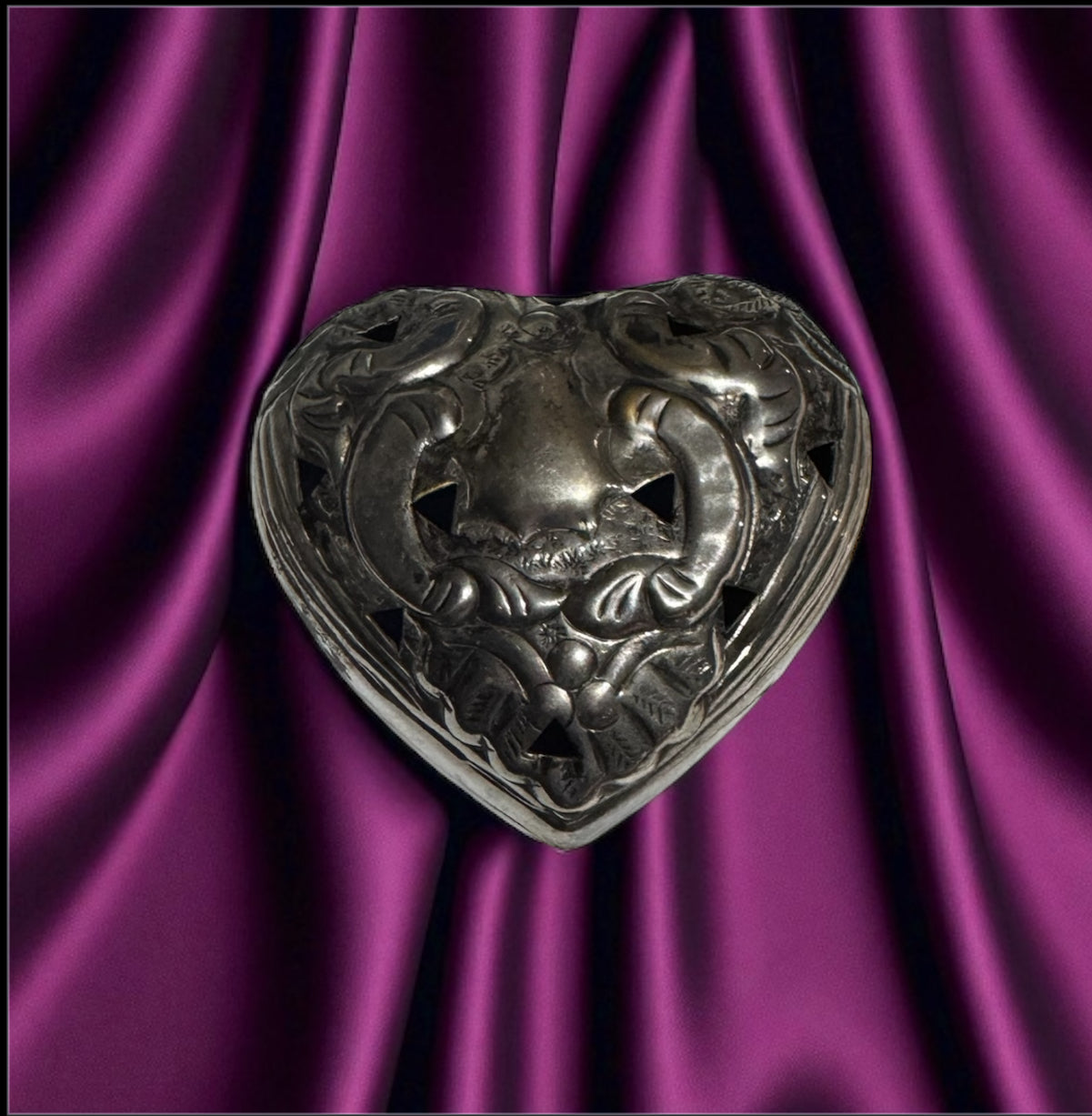 Amethyst Twilight Silver Repurposed Vintage Heart Engraved Candle 6fl oz