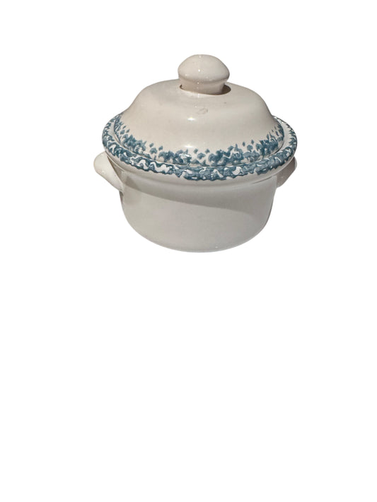 Bloomer Scents Country Breeze Scented Candle, 16 fl oz, Repurposed Vintage Ceramic Bowl with Lid, Blue Heart Design