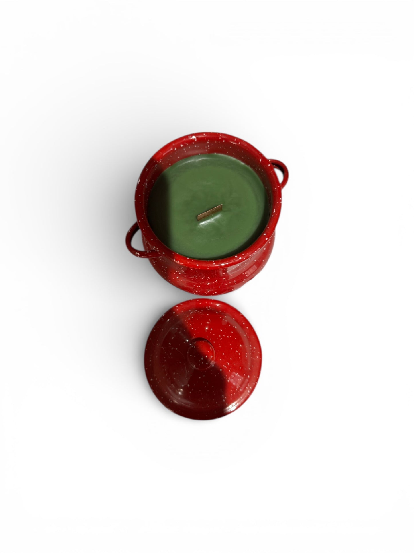 Bloomer Scents Handmade I Lava You Candle, Repurposed Vintage Red & White Speckled Metal Jar with Lid, 16 fl oz