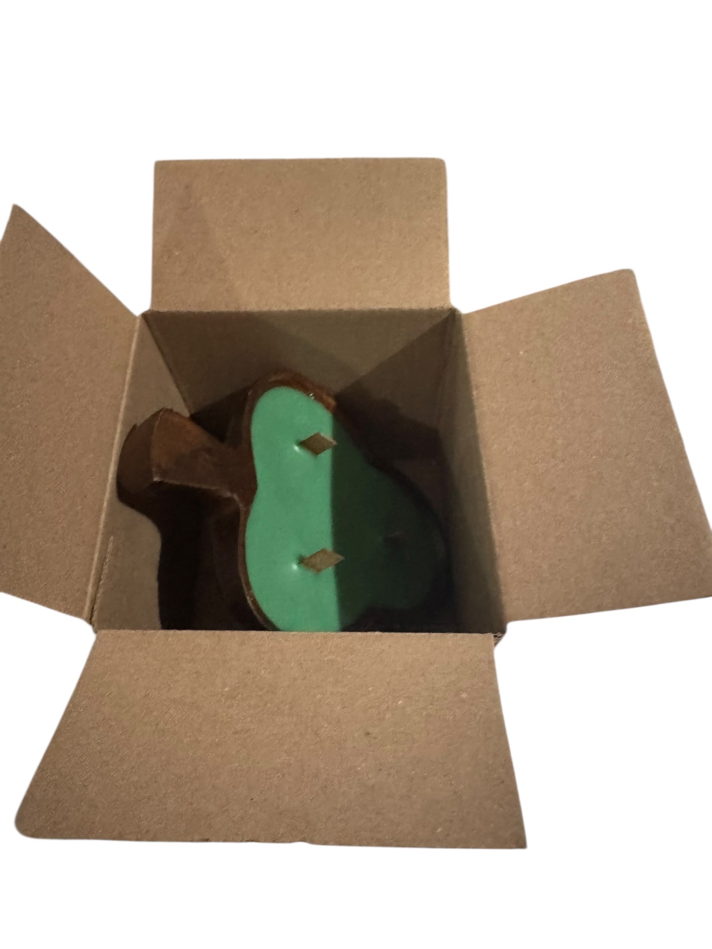 Bloomer Scents Whispering Woods Handmade Candle, Repurposed Oak Wood Leaf-Shaped Vessel, 10 fl oz, Green Interior